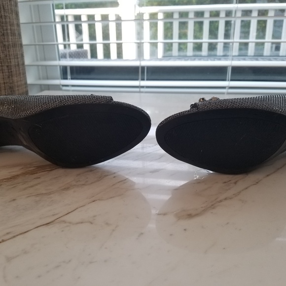 Pumps - Picture 3 of 3